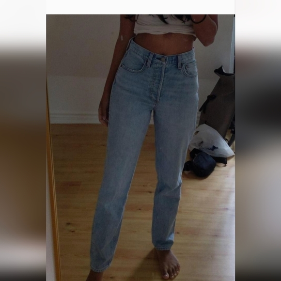 Aritzia Denim Forum The Boyfriend High Rise Loose jeans - Picture 3 of 7